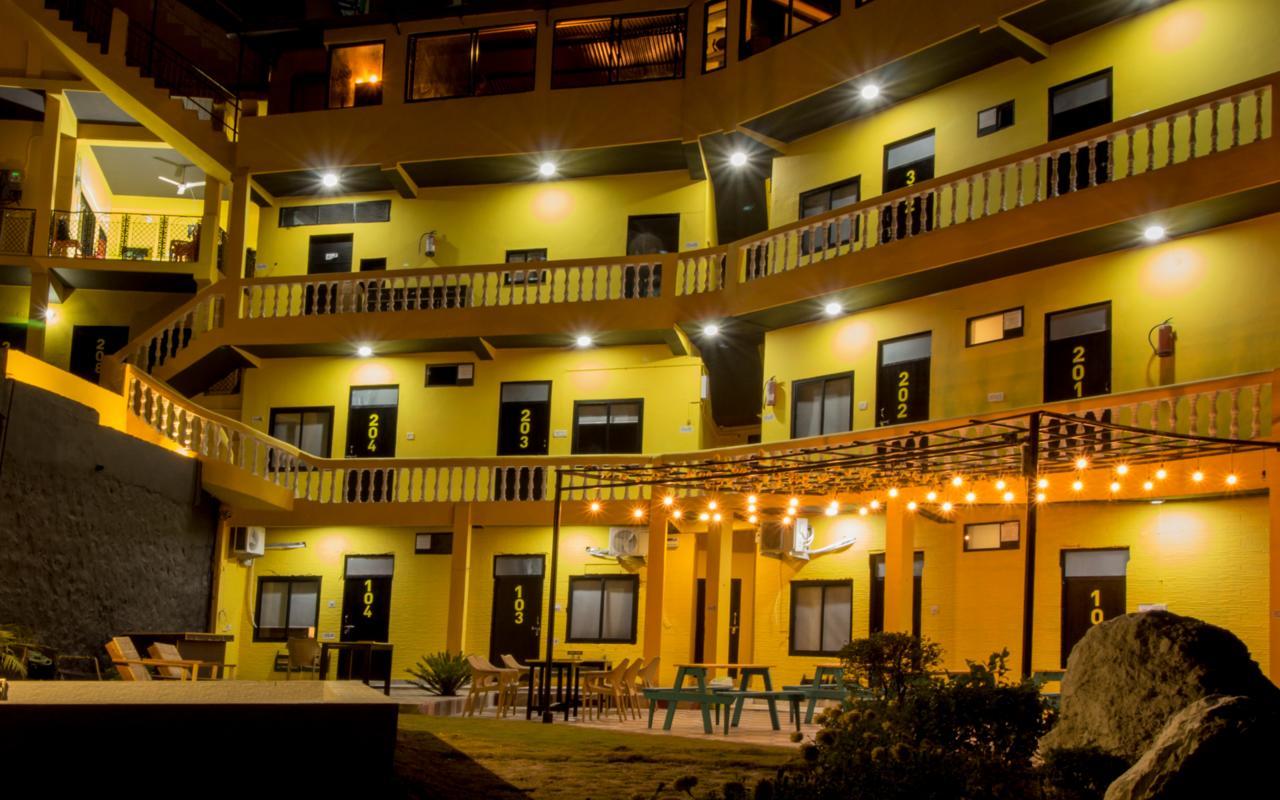 The Hosteller Rishikesh, Tapovan ภายนอก รูปภาพ